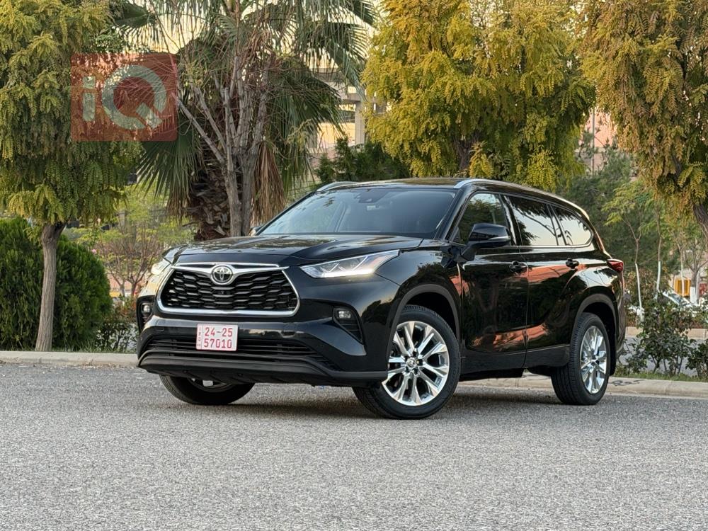 تۆیۆتا هایلاندەر